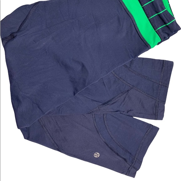 Lululemon Crop Leggings. Size 6 - Picture 7 of 9
